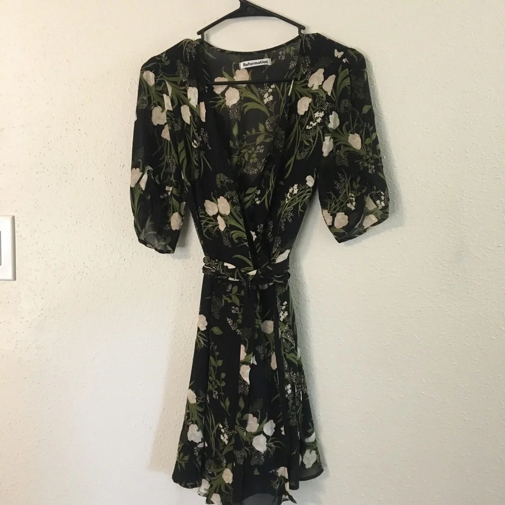 REFORMATION black MONICA wrap dress Anastasia - Picture 2 of 5